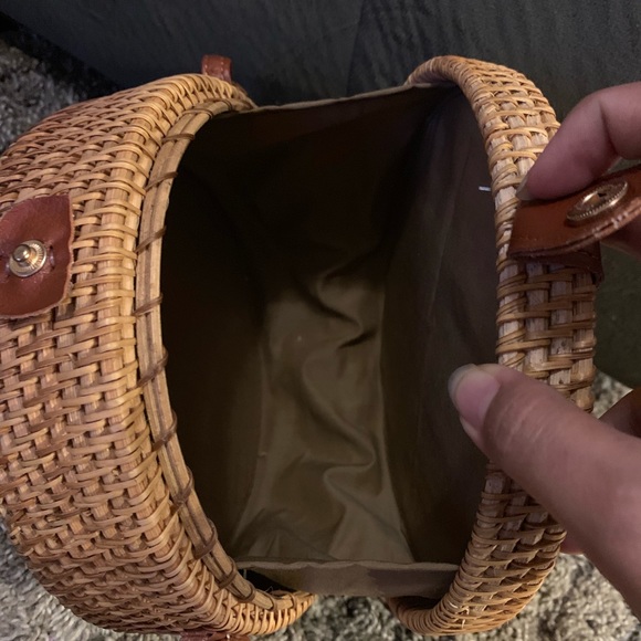 🚫SOLD🚫Rattan woven floral print bag ( Brandnew) - Picture 6 of 8